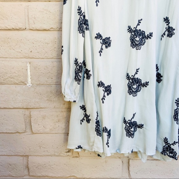 π NWT Free People Embroidered Austin Dress π - Picture 3 of 8